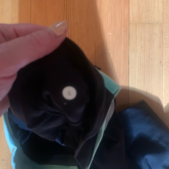 Lululemon Astro pants - Picture 3 of 4